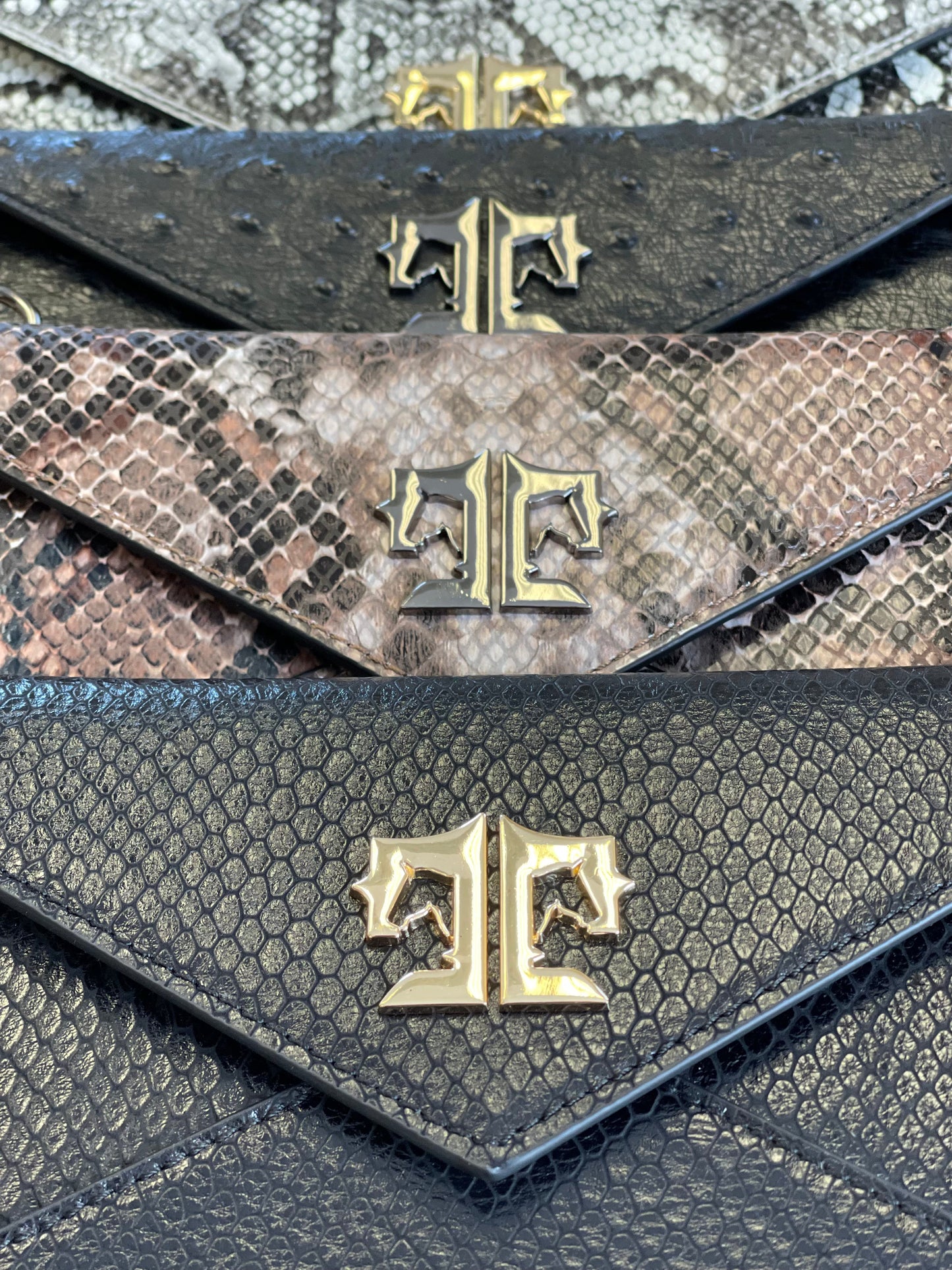 Cor De Star Clutch