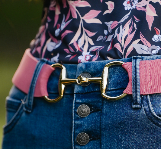 The Novella Dusty Rose Snaffle Belt.